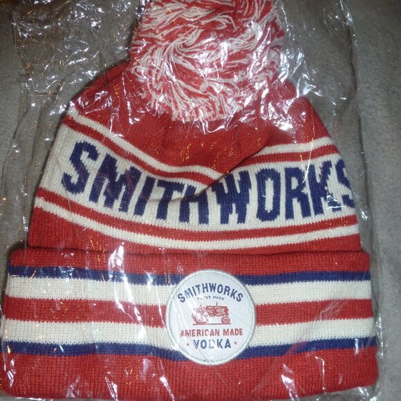 New SMITHWORKS VODKA Knit Beanie Hat with Pom - Picture 4 of 6